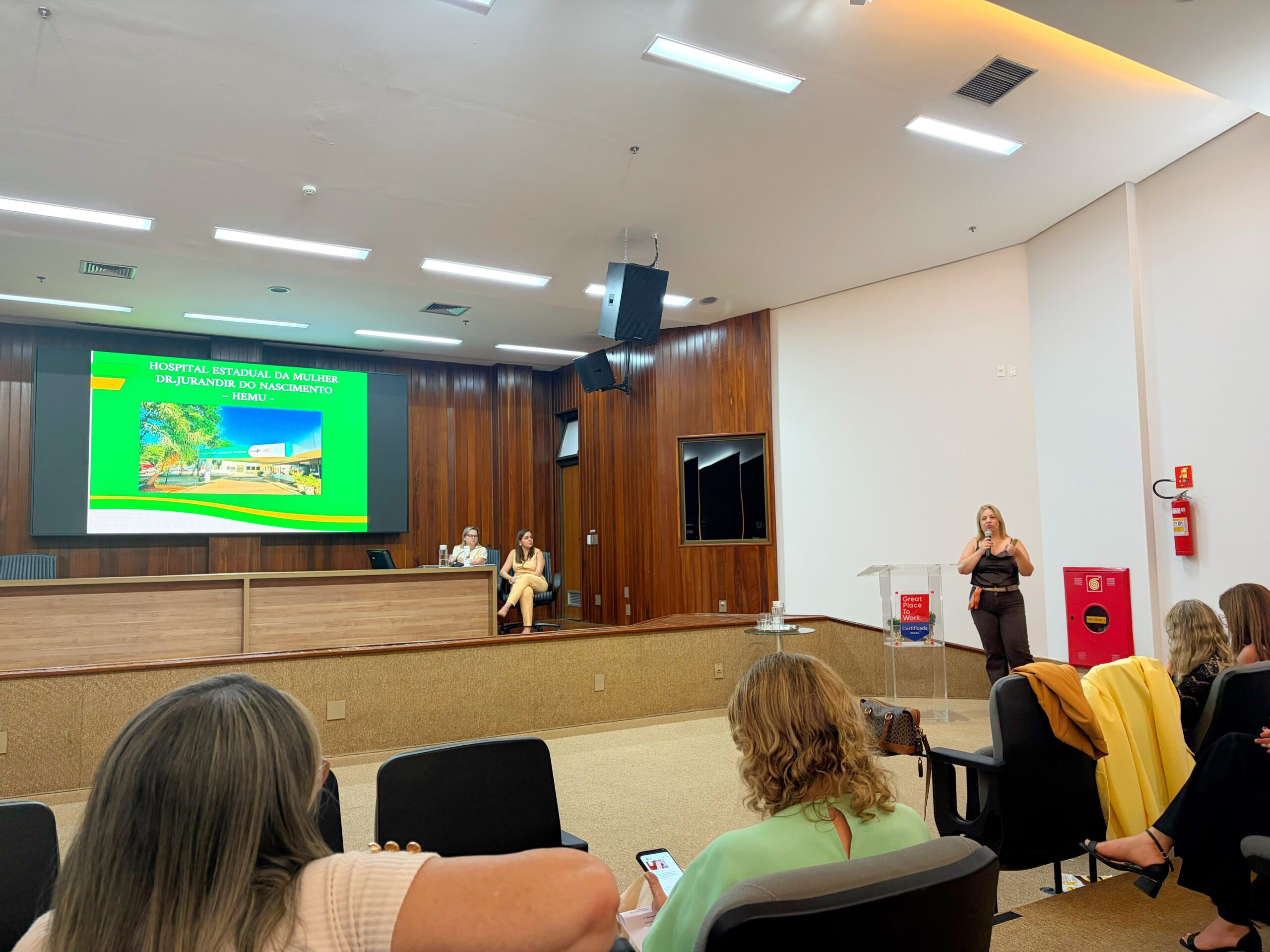 HEMU participa de reunião sobre a rede de atenção à saúde na região Centro-Oeste