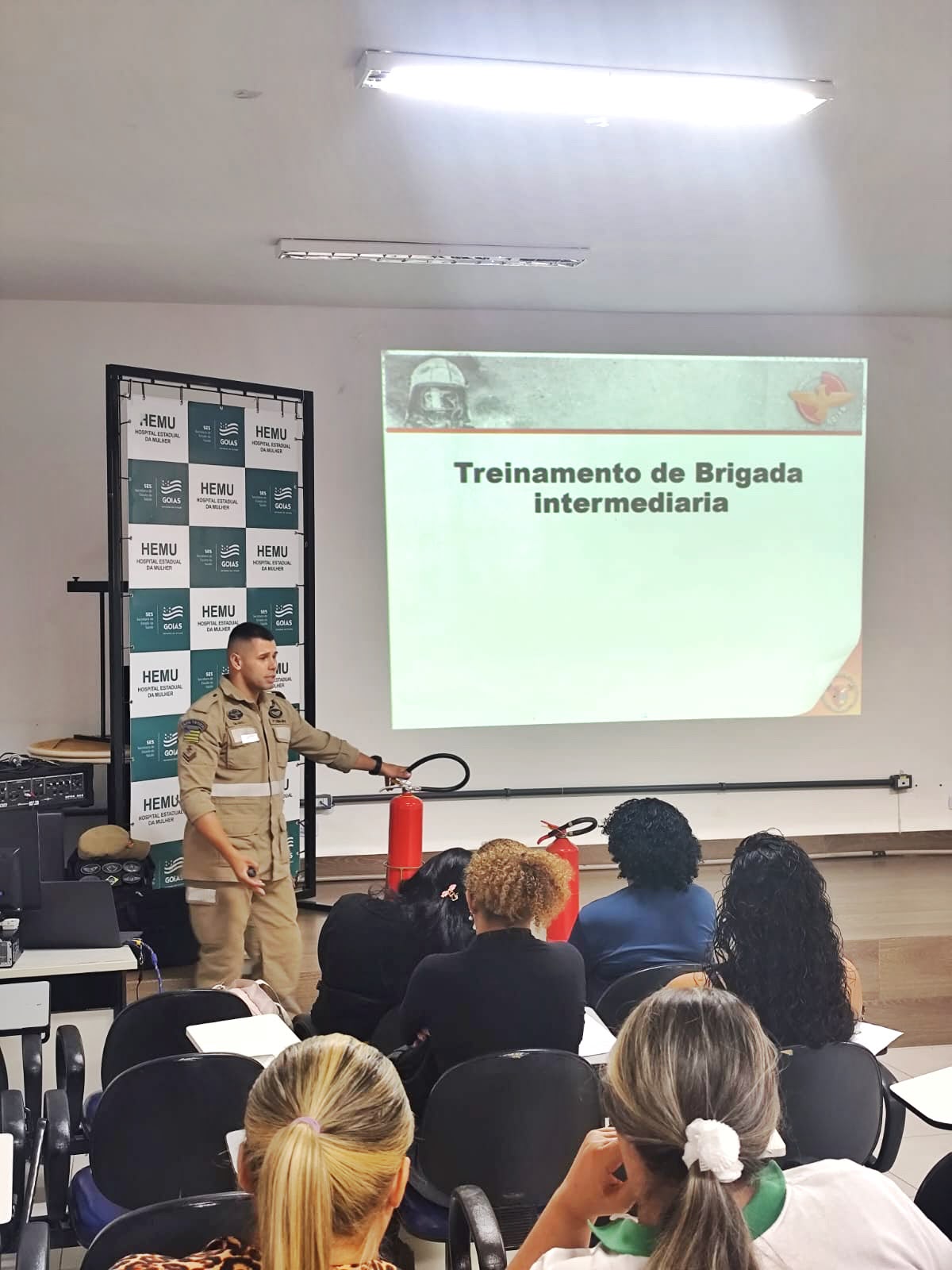 HEMU treina brigadistas para agir em situações de emergência