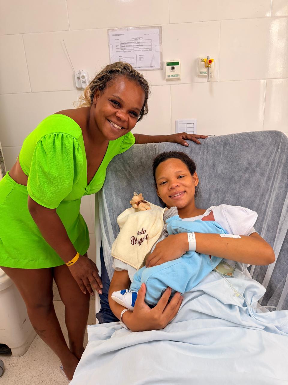Maternidade Nascer Cidadão recebe mãe que nasceu na unidade para dar à luz o filho