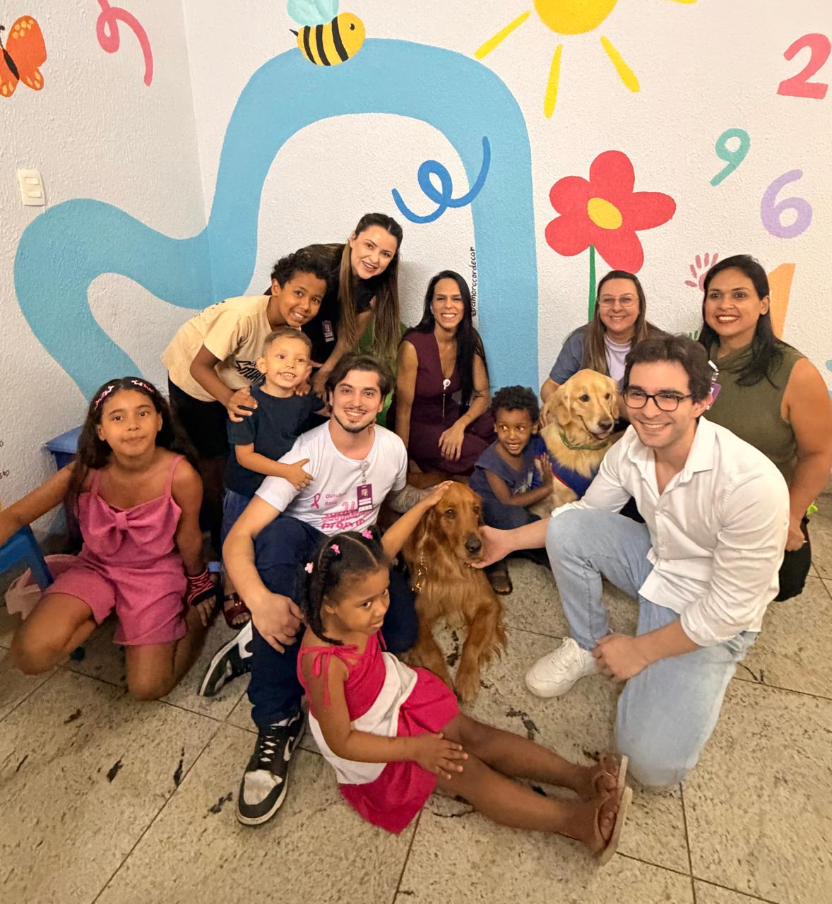 Pacientes do HMDI recebem visita de cães terapeutas