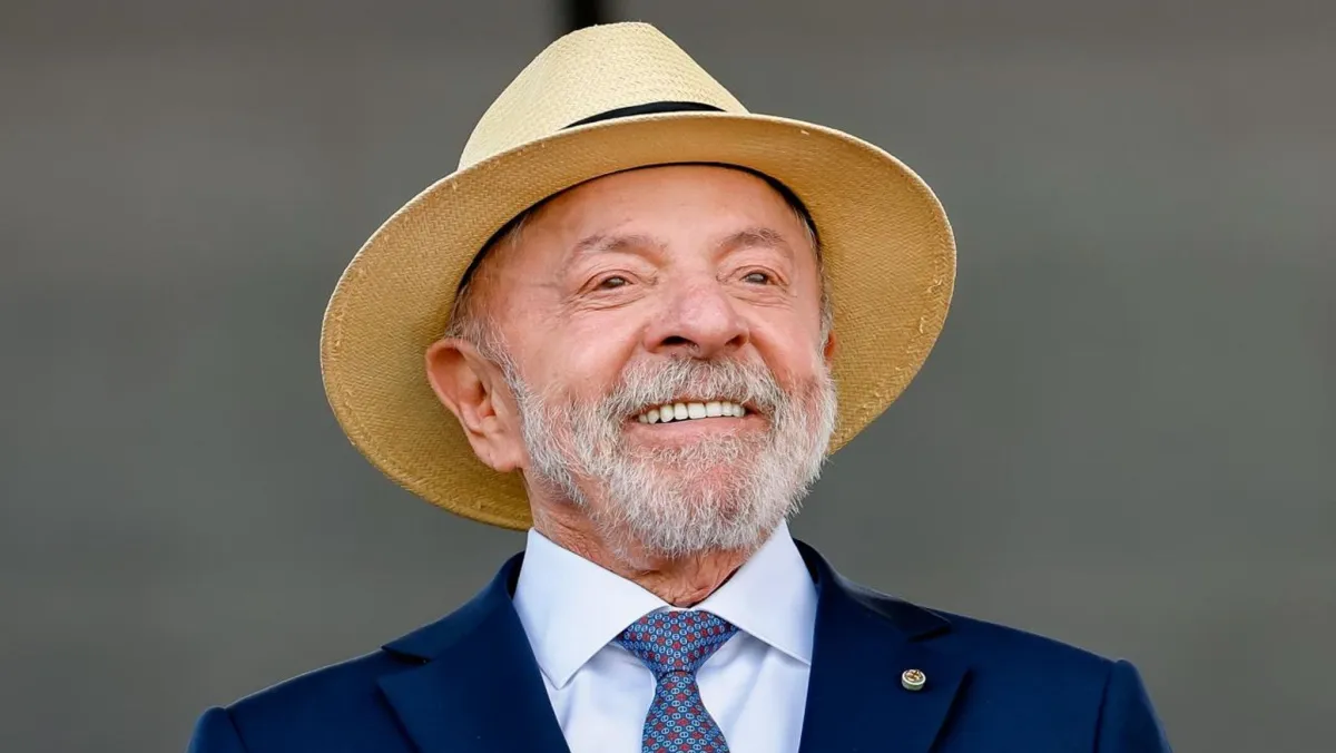 Lula recebe líderes políticos e ministros no Alvorada após reeleição