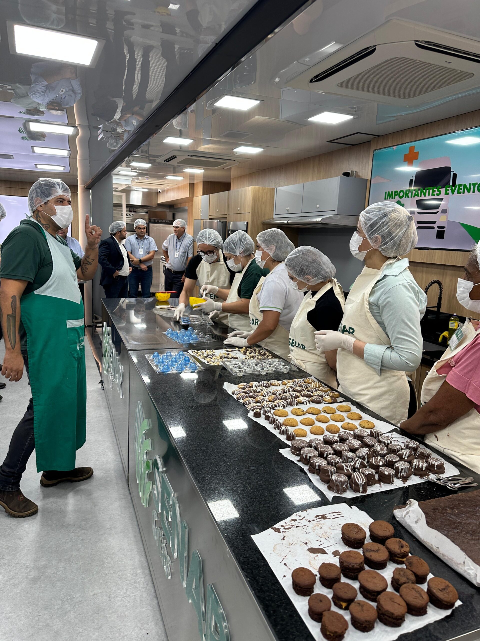 Oficinas gratuitas em Goiânia ensinam da produção de chocolates à gestão de pequenos negócios