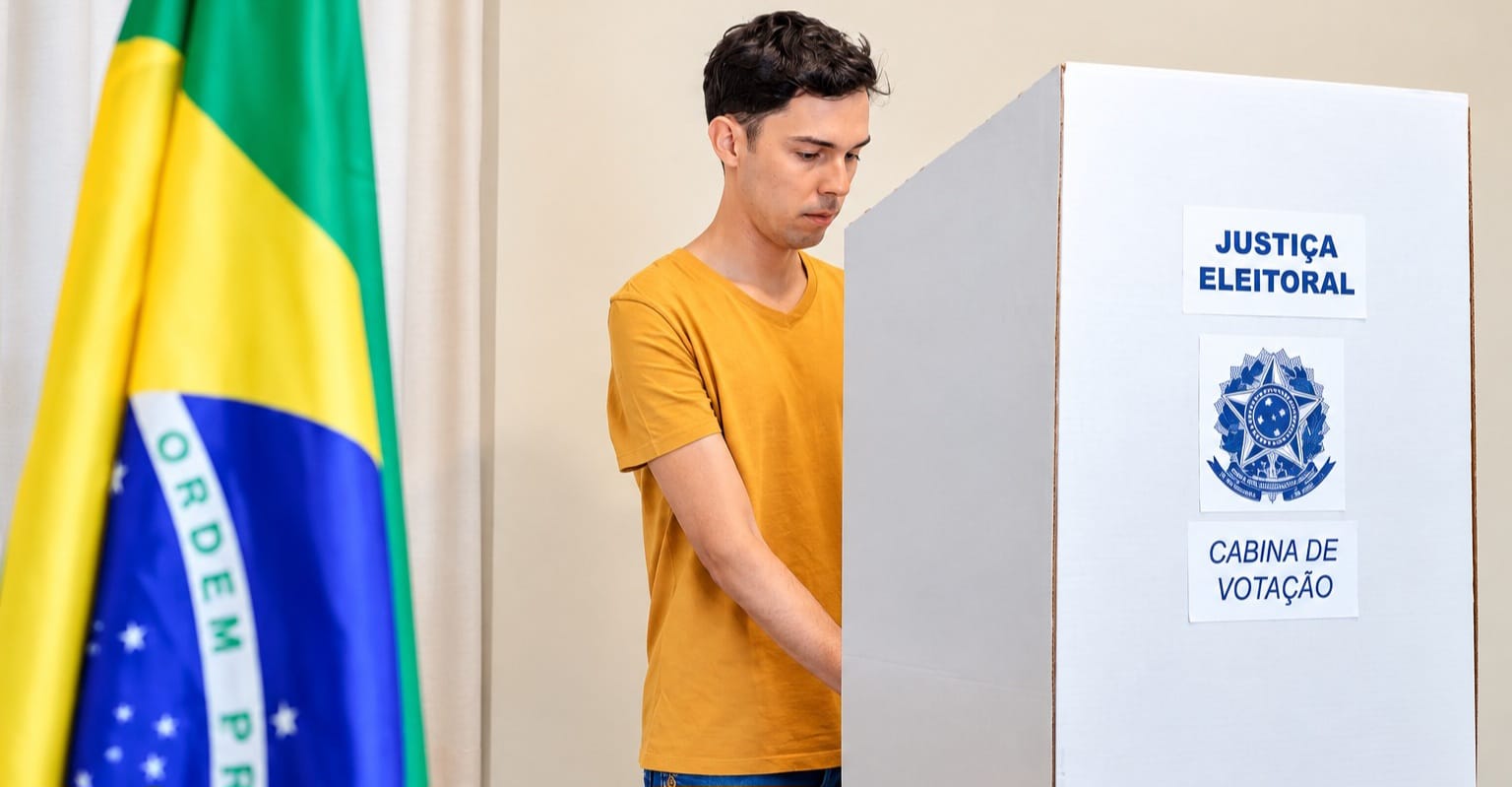 158 milhões de eleitores decidem disputa presidencial e governos de cinco estados e do DF neste domingo