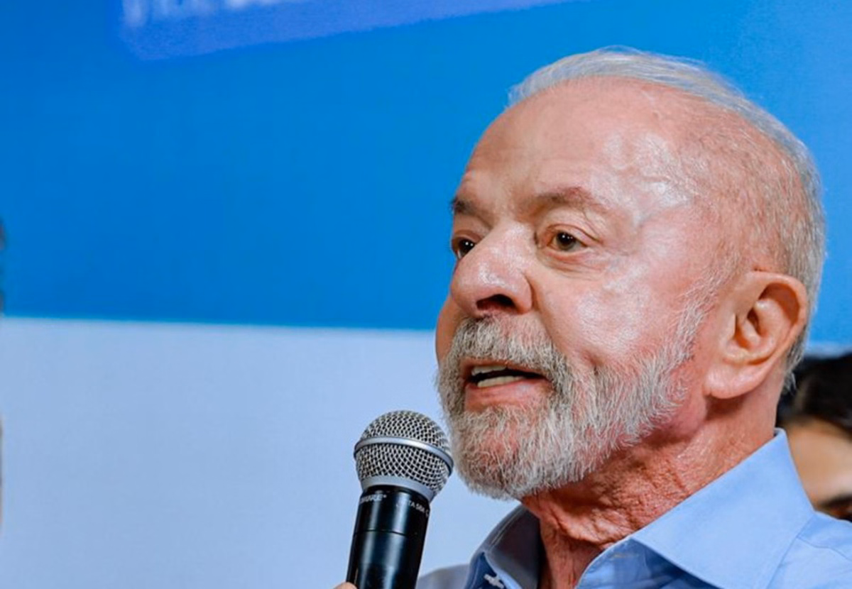 Lula cobra TSE por suspensão de canal no WhatsApp