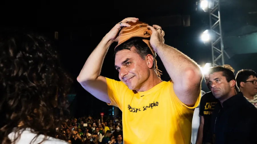 Flávio tenta avançar no Nordeste após Lula vencer em todos os estados da região