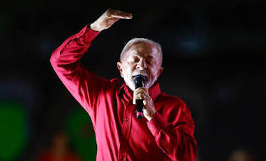 Lula condiciona debate na Globo a abertura de sigilos de Flávio