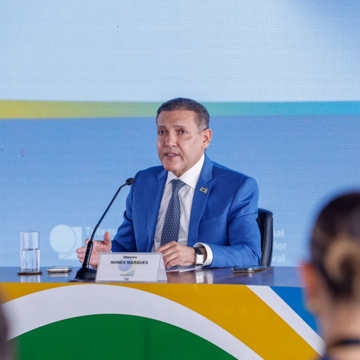 TSE recebeu pedido do PT às 13h30, mas só agiu uma hora após intervenção do STF
