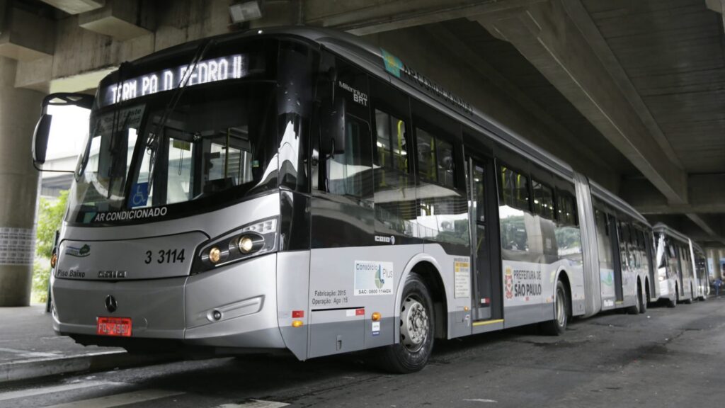 Empresas dificultam acesso a passagens gratuitas em SP