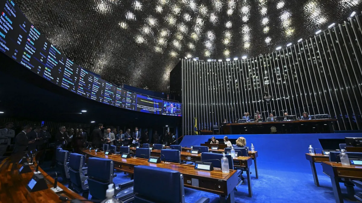 Senado vota PEC que acaba com a escala 6x1 em dois turnos
