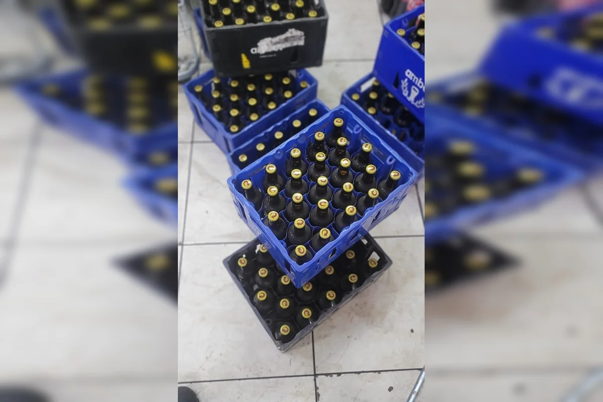 Procon apreende 680 produtos vencidos em supermercado de Goiânia