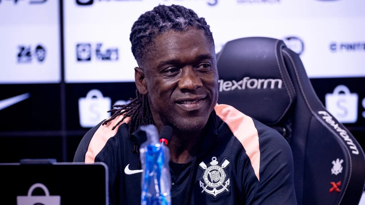 Seedorf assume Corinthians com missão de afastar equipe da zona de rebaixamento